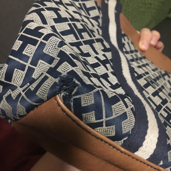 • vintage t.hilfiger classic tote • - Picture 6 of 8